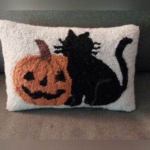 Cat/pumpkin Halloween Pillow